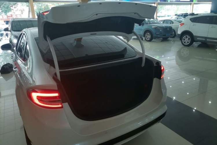 Used Ford Mondeo 2017 EcoBoost 200 Luxury Model
