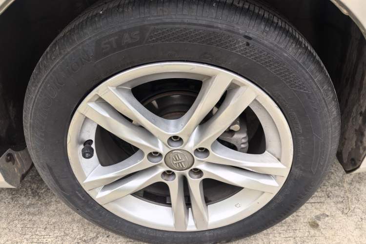 Used Bestune B30 2016 1.6L manual luxury version
