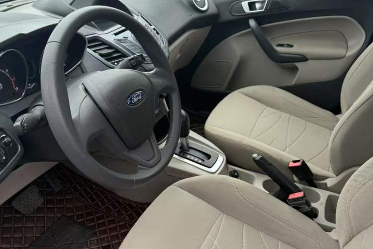 Used Ford Fiesta 2013 Sedan 1.5L Automatic Fashion Edition