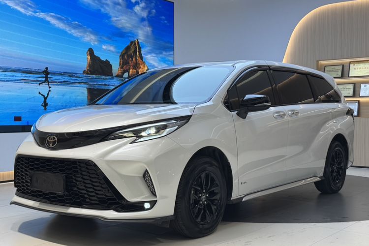 Used Toyota Granvia 2024 2.5L Hybrid Comfort Edition