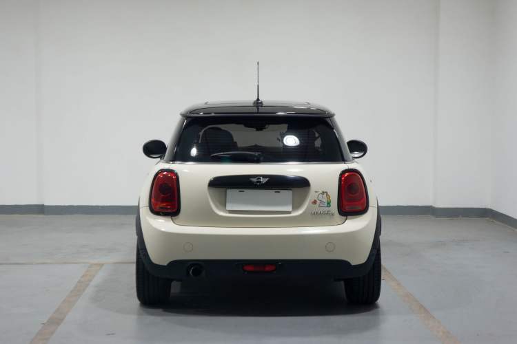 Used MINI 2014 1.5T COOPER Fun
