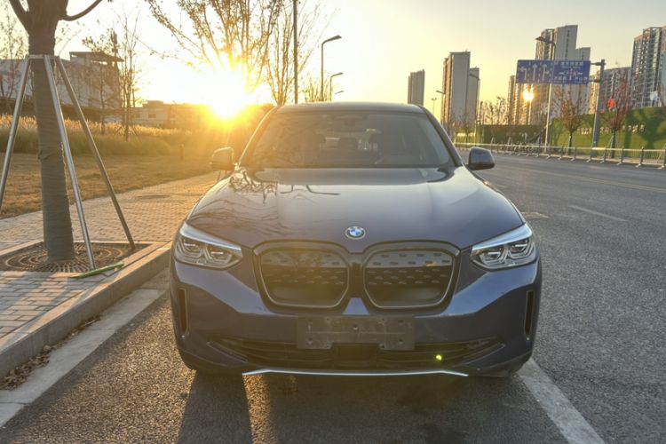 Used BMW iX3 2021 Updated Leading Edition
