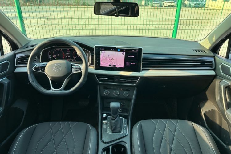 Used Volkswagen Tiguan L 2023 280TSI Automatic Two-Wheel Drive Trendy Innovation Limited Edition Interior 1