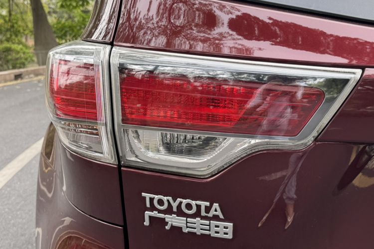 Used Toyota Highlander 2015 2.0T Four-Wheel Drive Luxury Edition 7-Seater