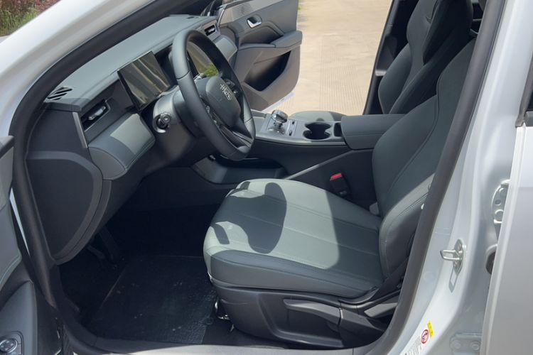 Used BYD Qin PLUS 2025 DM-i Smart Drive 55KM Leading Model Right Front Seat