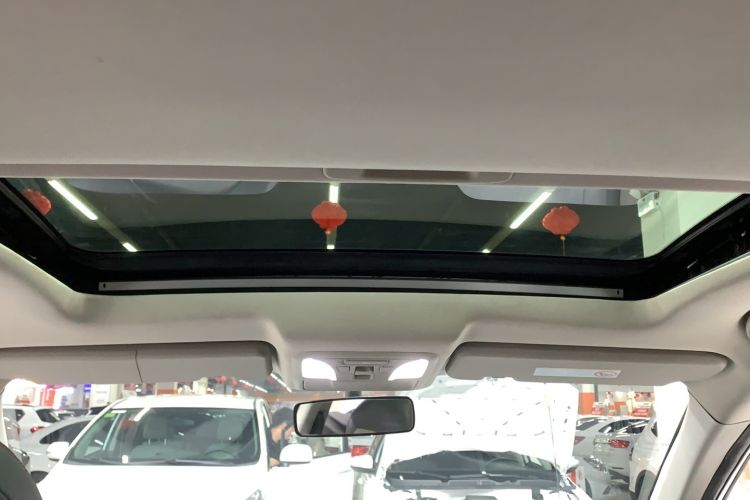 Used Dongfeng Aeolus AX7 2016 2.0L Automatic Zhiyi Trim
