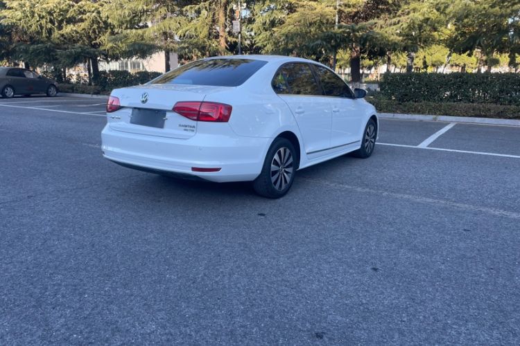 Used Volkswagen Sagitar 2017 180TSI Automatic Luxury Edition