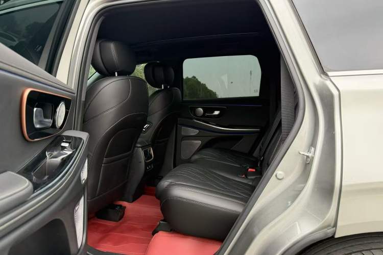 Used EXEED Lanyue 2024 International Version 400T Four-Wheel Drive Star Prestige 7-Seater
