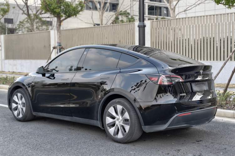 Used Tesla Model Y 2021 Standard Range Rear-Wheel Drive Version