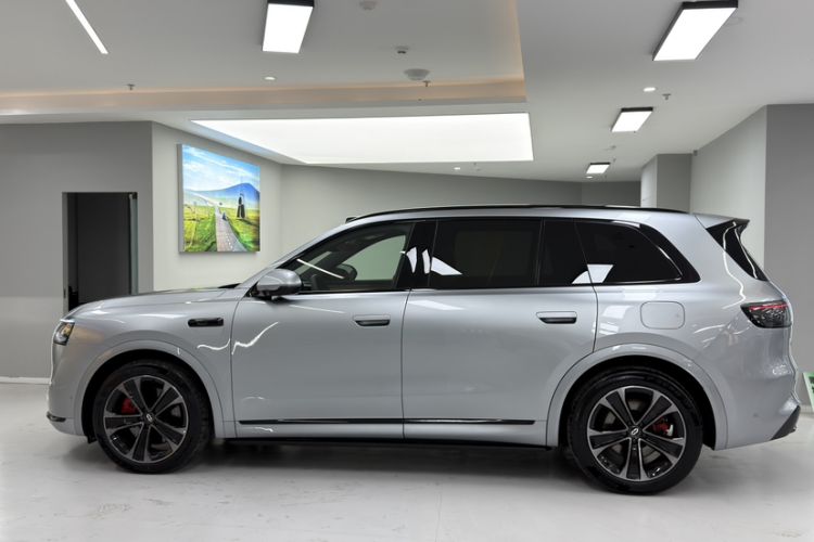 Used Hima AITO M8 2025 Extended-Range Ultra Version 53.4 kWh 5-Seater Edition
