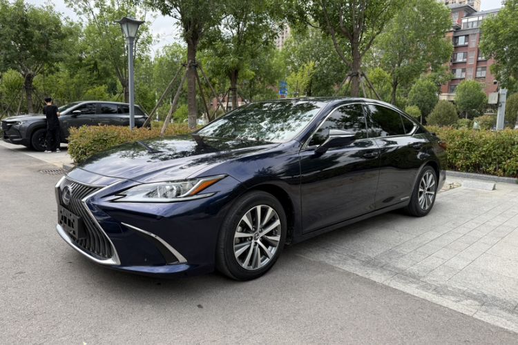Used Lexus ES 2020 300h Premier Edition Guazi used car, China used car export, Used car for sale, Used  cars, Cheapest cars for sale