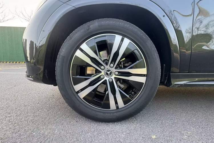 Used Mercedes-Benz GLE 2024 GLE 350 4MATIC Stylish Model Exterior 9