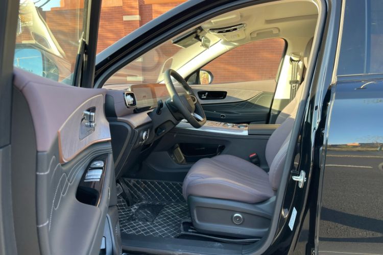 Used Chery Tiggo 9 C-DM 2025 1.5T 106KM Ultra-Comfort Version 7 Seats Lithium Iron Phosphate
