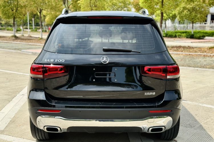 Used Mercedes-Benz GLB 2022 Second Facelift GLB 200 Fashion Edition Exterior 5