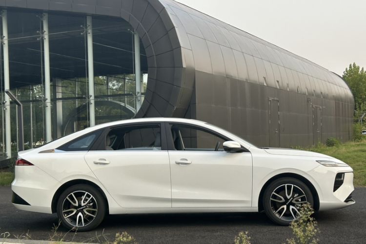 Used Roewe D6 2025 520km Smart Enjoyment Version
