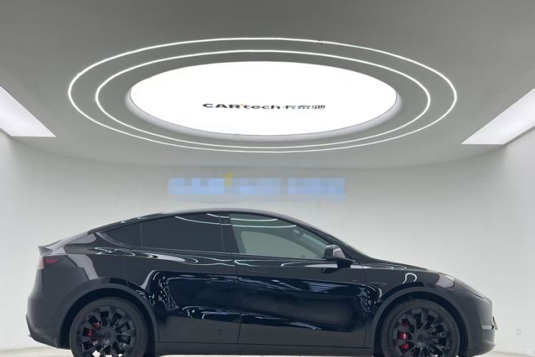 Used Tesla Model Y 2021 Long-Range All-Wheel-Drive Version
