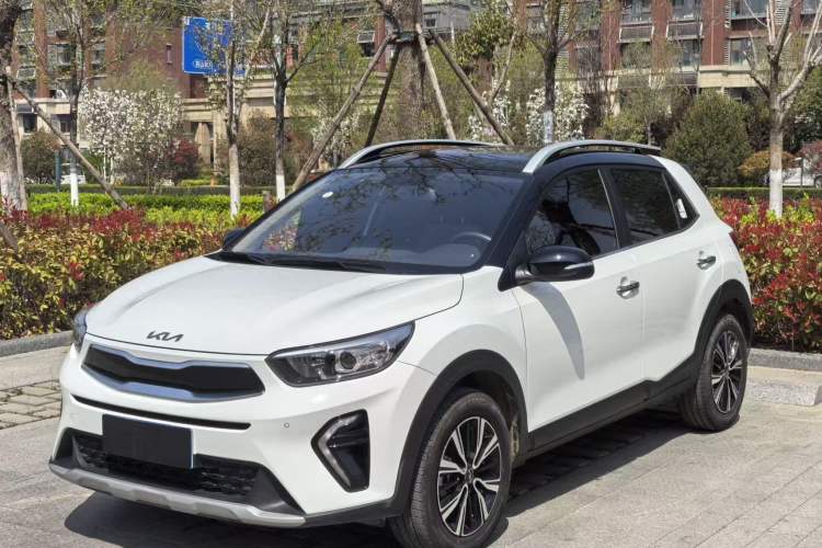 Used Kia kx1 Stonic 2021 1.4L CVT Sunroof Model