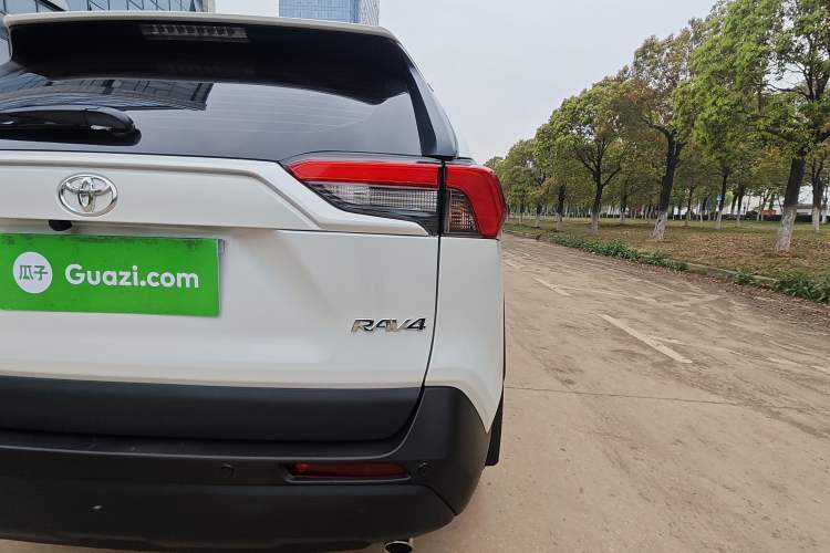 Used Toyota RAV4 2023 2.0L CVT Two-Wheel Drive Urban Edition Exterior 12