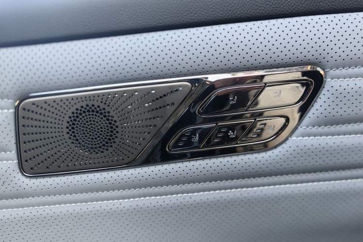 Used Geely Galaxy E8 2025 575 km Exploration Intelligent Driving Edition