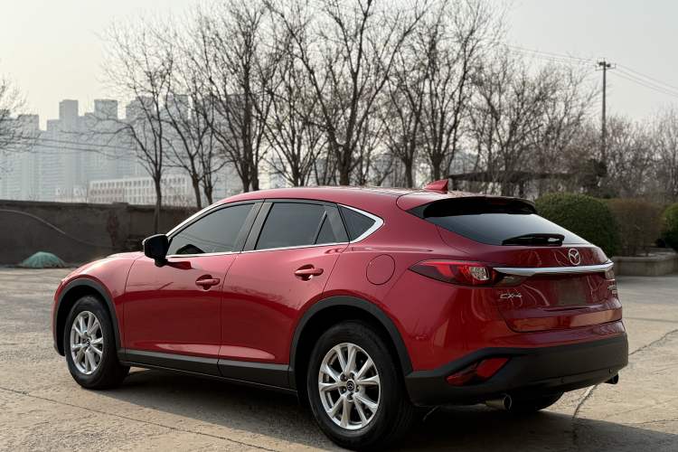 Used Mazda CX-4 2018 2.0L Automatic 2WD Blue Sky Exploration Edition China VI Standard
