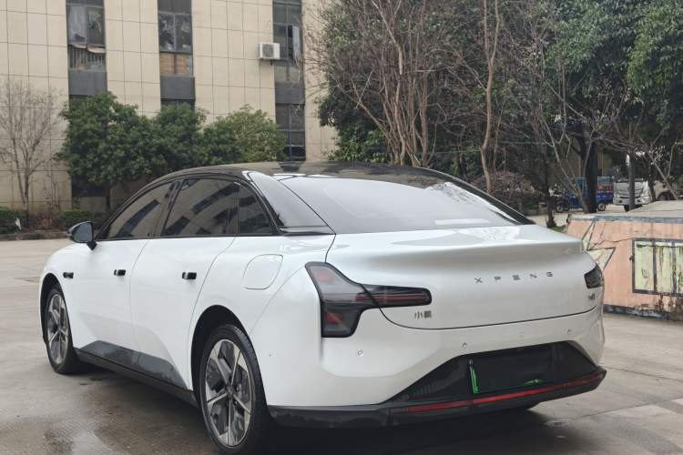 Used XPeng MONA M03 2024 620 with Ultra-Long Range
