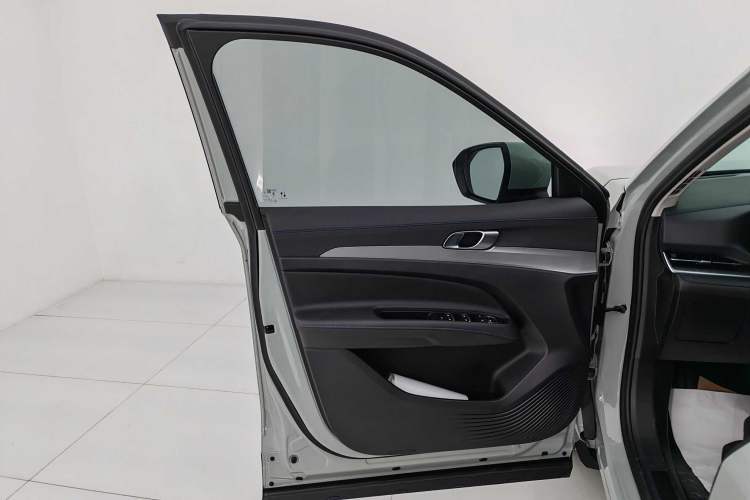 Used Ford Equator Sport 2025 EcoBoost 170 Platinum Edition