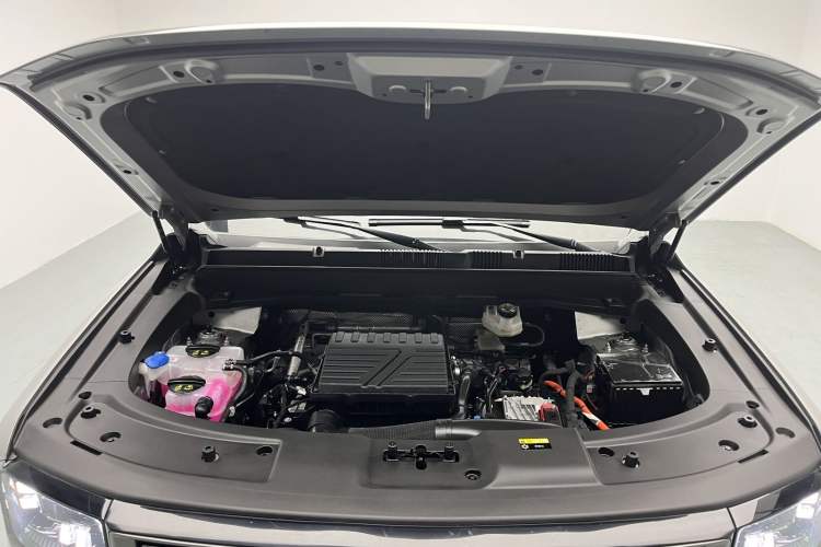 Used JETOUR Shanhai T1 2025 150 km Heading South Interior 7