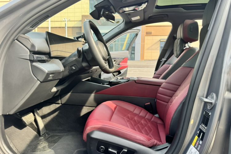 Used BMW i5 2024 eDrive 35L Prestige Luxury Package
