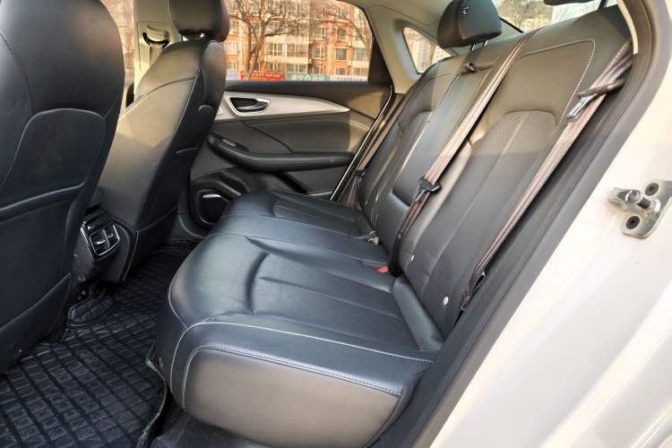 Used Rising ER6 2020 620 km Smart Edition
