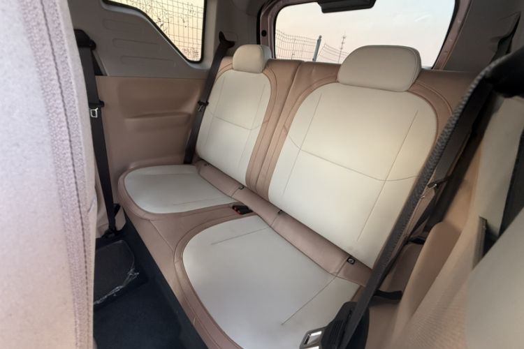 Used Geely Galaxy Panda 2023 Panda Mini 200km Endurance Bear
