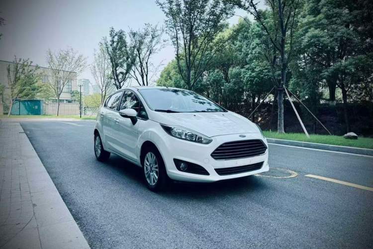 Used Ford Fiesta 2013 Hatchback 1.5L Automatic Fashion Edition