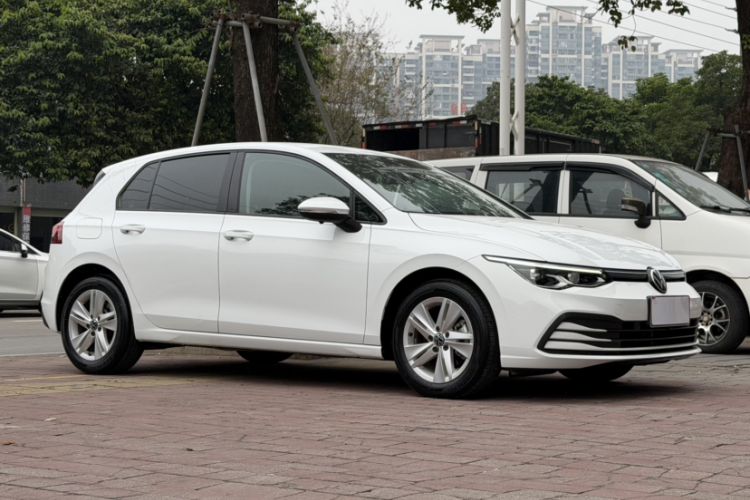 Used Volkswagen Golf 2021 200TSI DSG