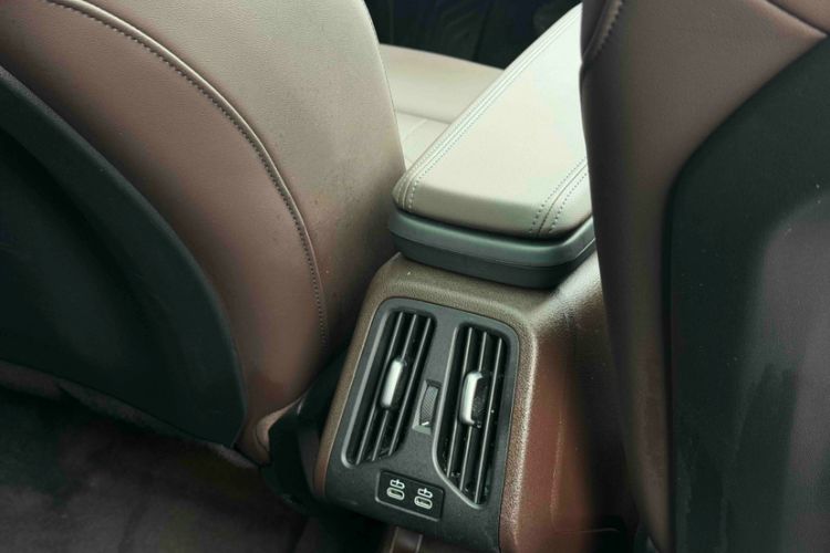 Used BMW X1 2024 sDrive25Li X Design Package Interior 4