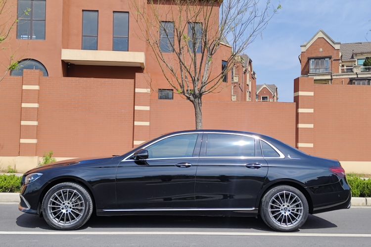 Used Mercedes-Benz E-Class 2021 E 260 L 4MATIC Exterior 3