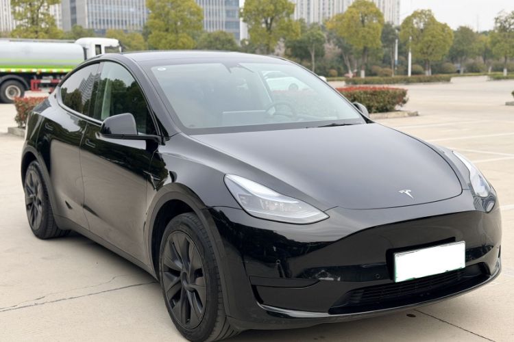 Used Tesla Model Y 2023 Rear-Wheel-Drive Version