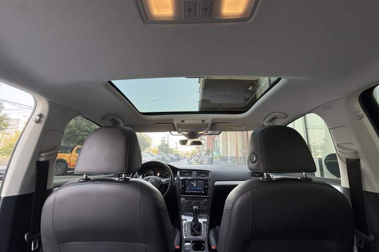 Used Volkswagen Golf Pure Electric 2020 Chariot Pro
