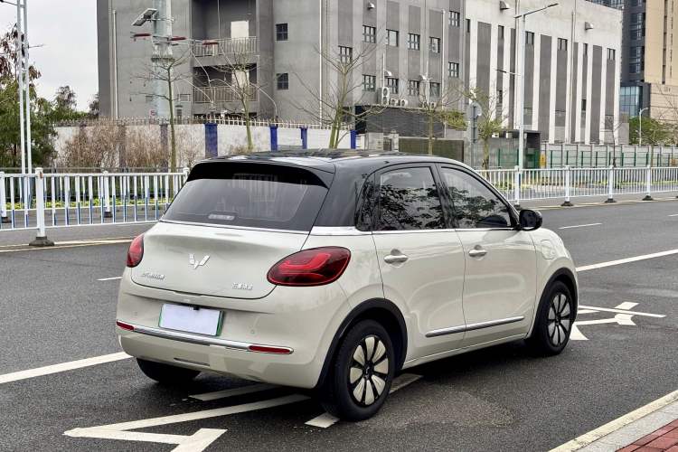 Used Wuling Bingo 2023 333 km Enjoyment Version
