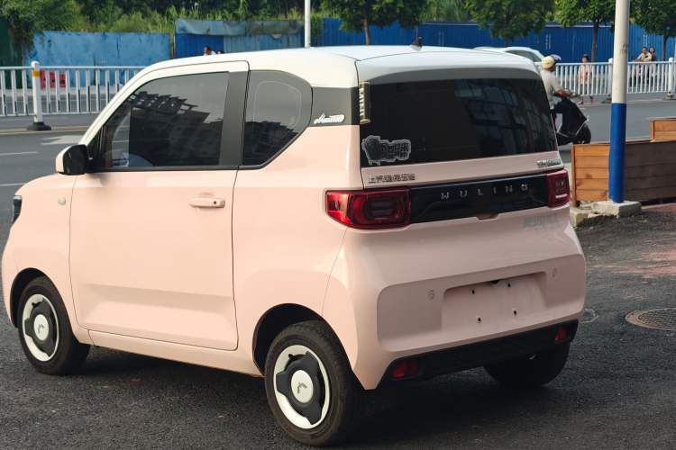 Used Wuling Hongguang MINIEV 2022 Macaron Premium Model – Lithium Ternary Battery