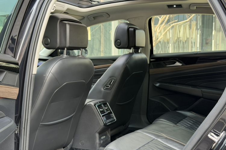 Used Volkswagen Passat New Energy 2020 430 PHEV Hybrid Luxury Edition China VI Standard Interior 3