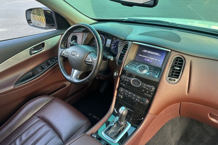 Used Infiniti QX50 2015 2.5L Enjoyment Edition