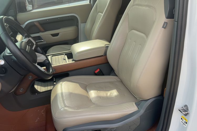 Used Land Rover Defender 2022 90 2.0T P300 Tiger-Power Ambition Edition
