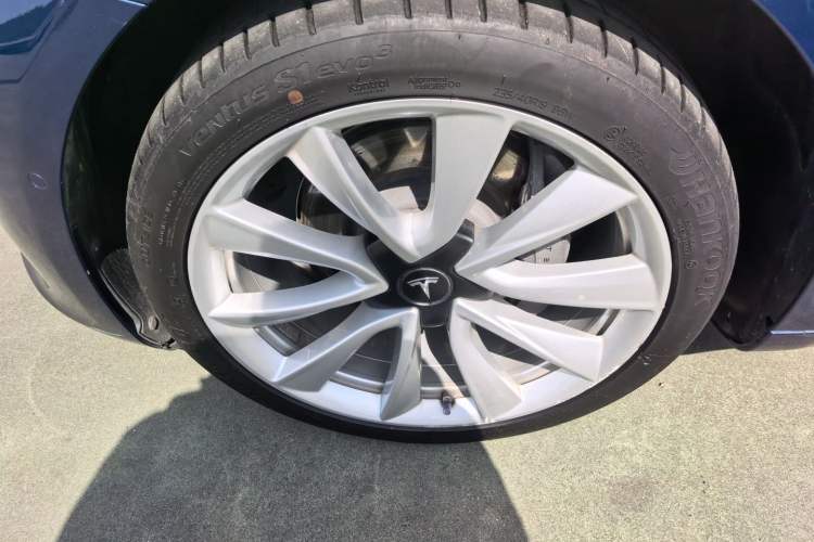 Used Tesla Model 3 2019 Standard Range Rear-Drive Upgraded Version
