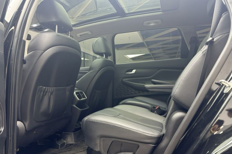 Used Hyundai Santa Fe 2020 380 TGDi Automatic Two-Wheel Drive GLS Luxury Edition Headliner