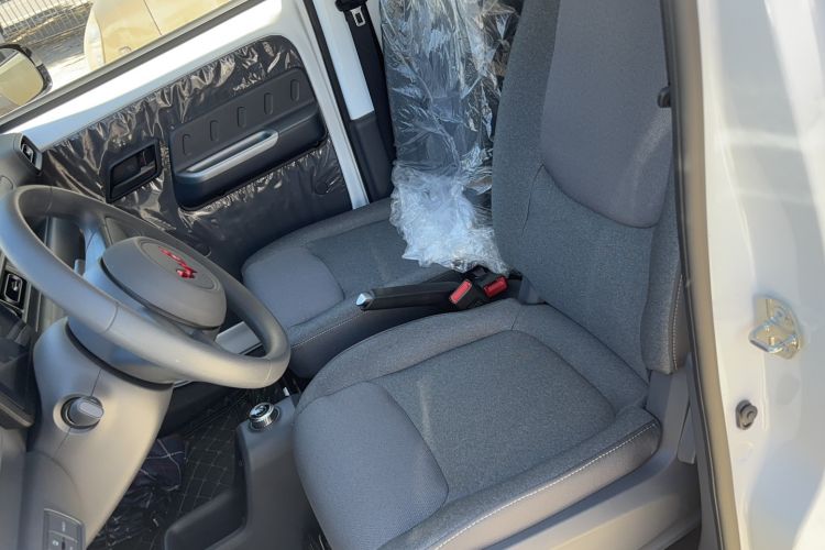 Used Wuling Zhiguang New Energy 2025 Comfort Model