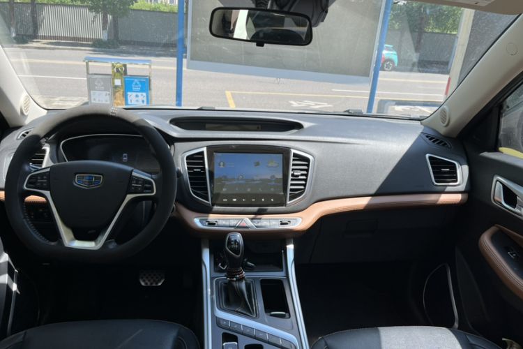 Used Geely Auto Vision X6 2018 1.4T CVT 4G Connected Flagship Edition

