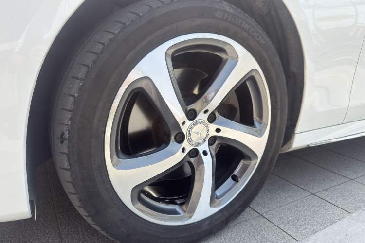 Used Mercedes-Benz E-Class 2017 E 200 L Sport 4MATIC
