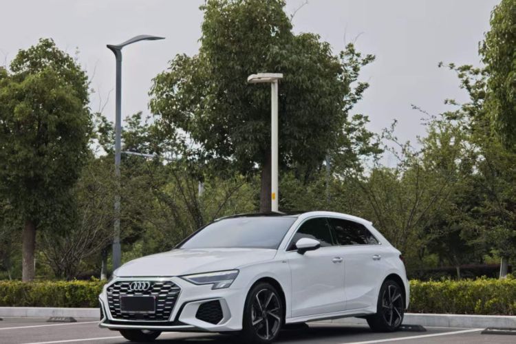 Used Audi A3 2024 Sportback 35 TFSI Fashionable Sports Model Guazi used car, China used car export, Used car for sale, Used cars, Cheapest cars for sale