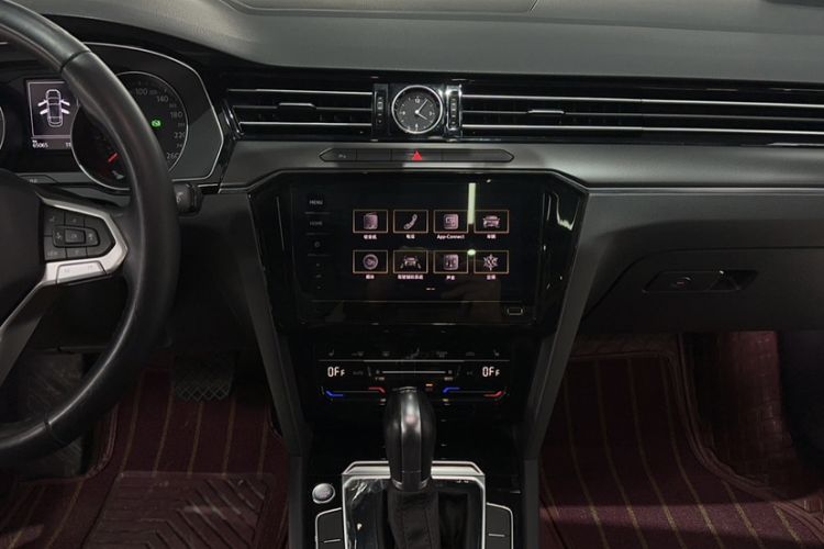 Used Volkswagen Magotan 2020 330TSI DSG Leading Model
