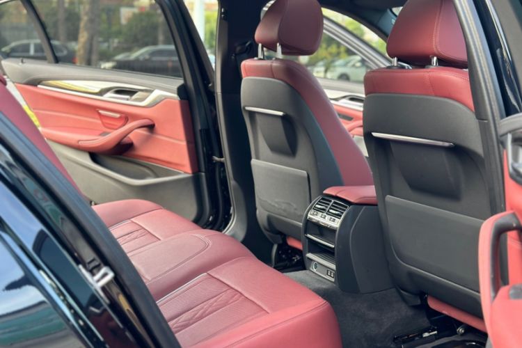 Used BMW 5 Series 2022 Second Facelift 525Li M Sport Package