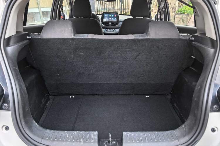 Used Baojun 310 2016 1.2L manual Comfort trim level